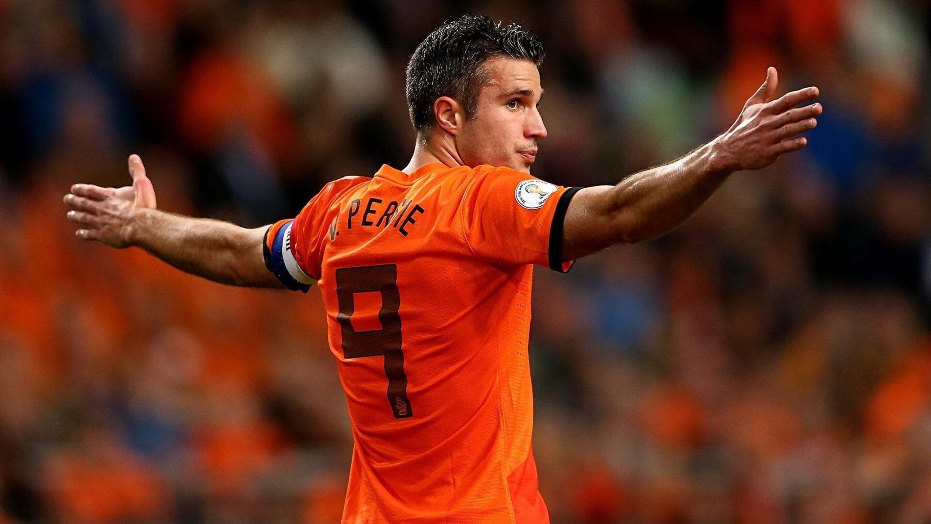 杜兰特重返赛场，险胜首场状态出色，老鹰观众沸腾！观众掌声雷动