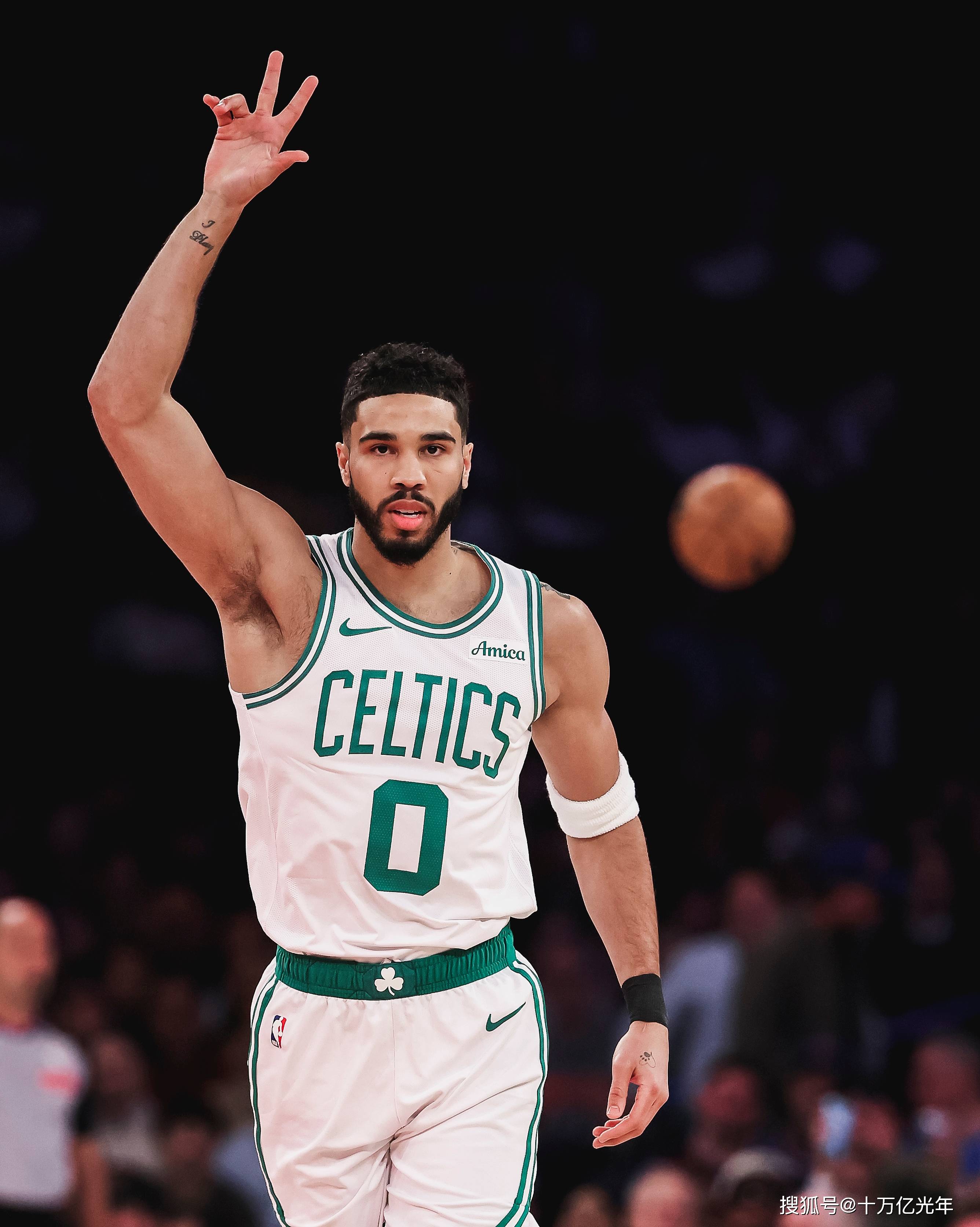 塔图姆新星惊险取胜表现惊艳，阿森纳未来可期！的简单介绍