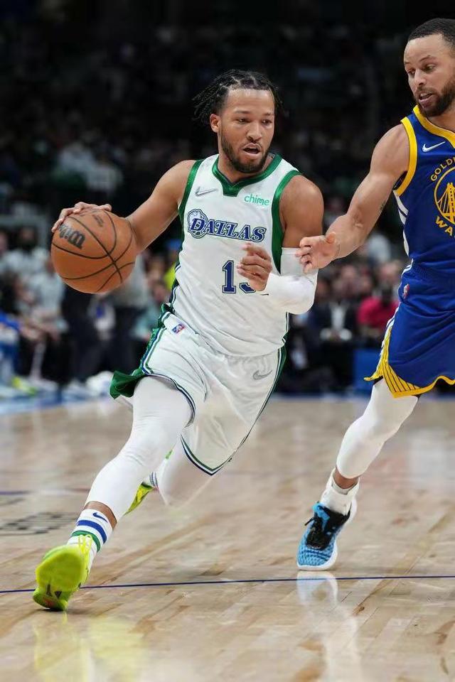  Doinb遭遇十连败，勇士教练面临压力！